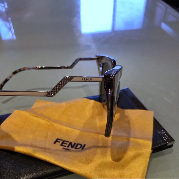 Fendi 52mm Cat Eye Sunglasses Iridia Dove Grey - Picture 7 of 8
